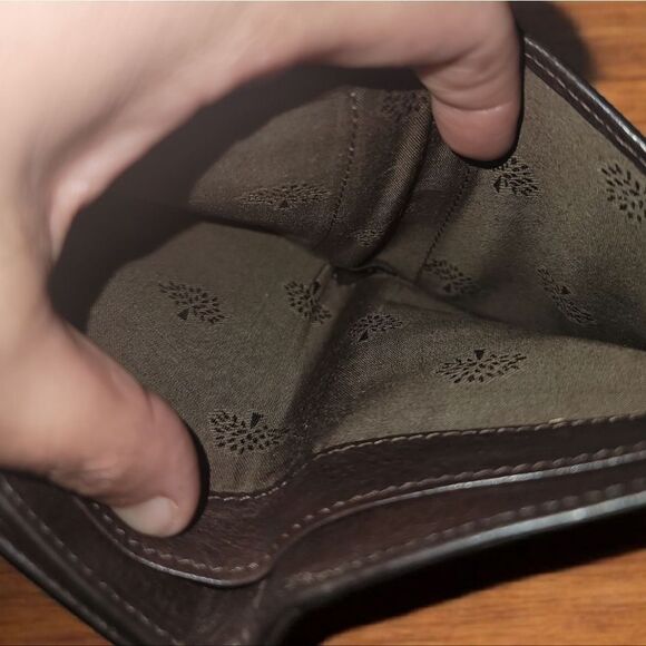 Mulberry Brown CALF SKIN Leather Wallet with Brass Buckle Hardware - Picture 11 of 12